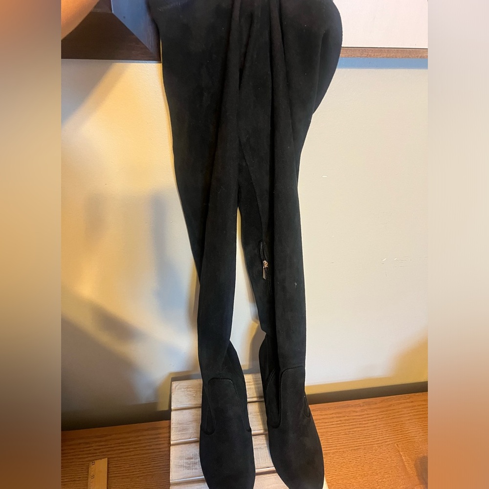 Women’s size 9 thigh high faux suede boots